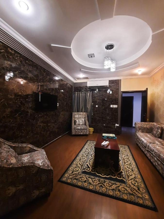 شقق العنوان للوحدات المخدومة Alanwaan Apartments For Serviced Units 达曼 外观 照片