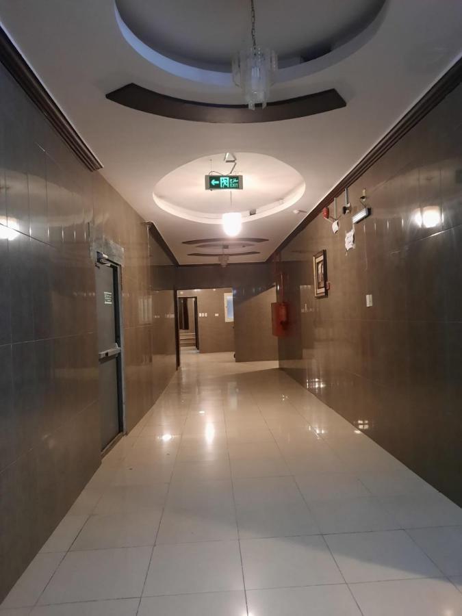 شقق العنوان للوحدات المخدومة Alanwaan Apartments For Serviced Units 达曼 外观 照片